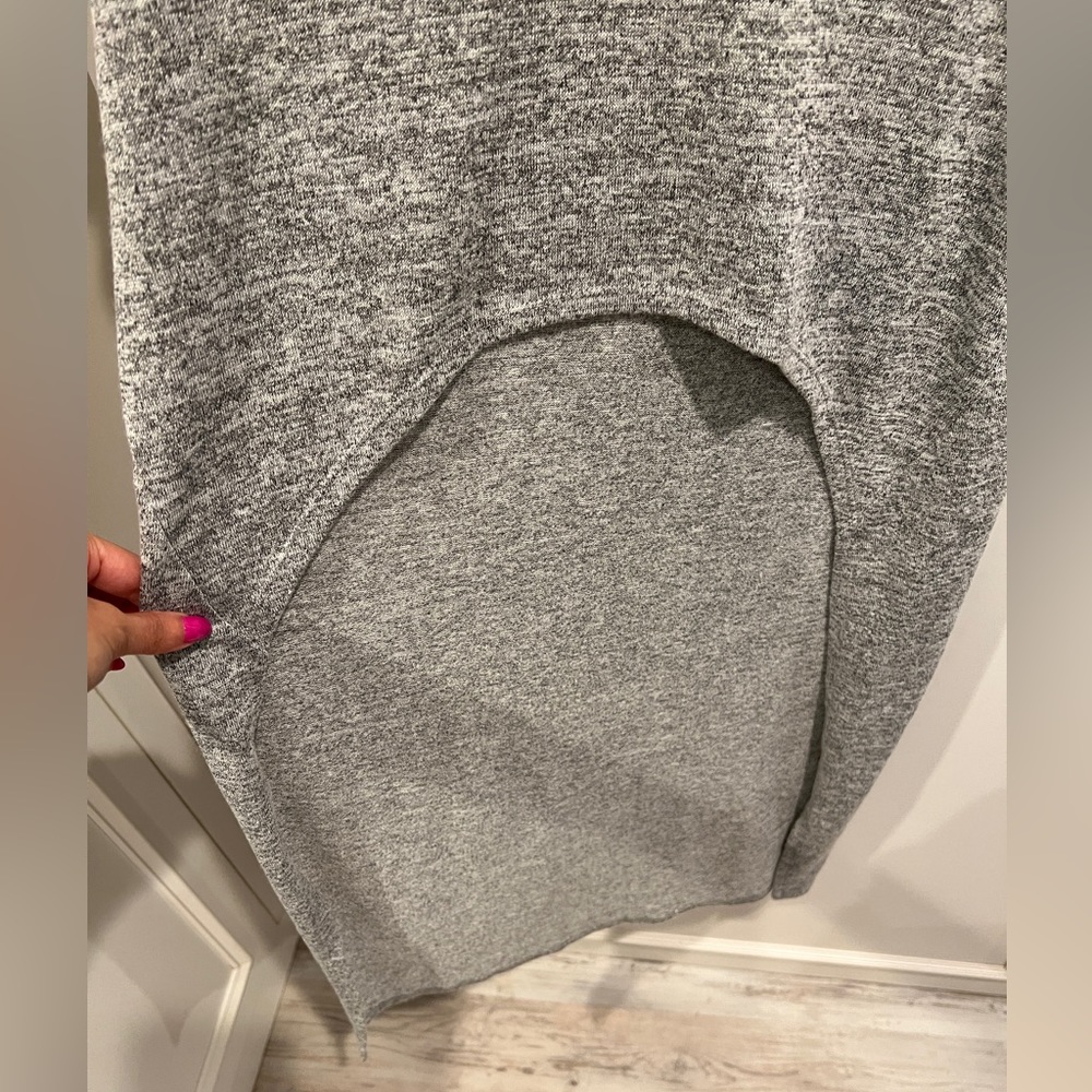Express Gray high low short sleeved top - Picture 4 of 4